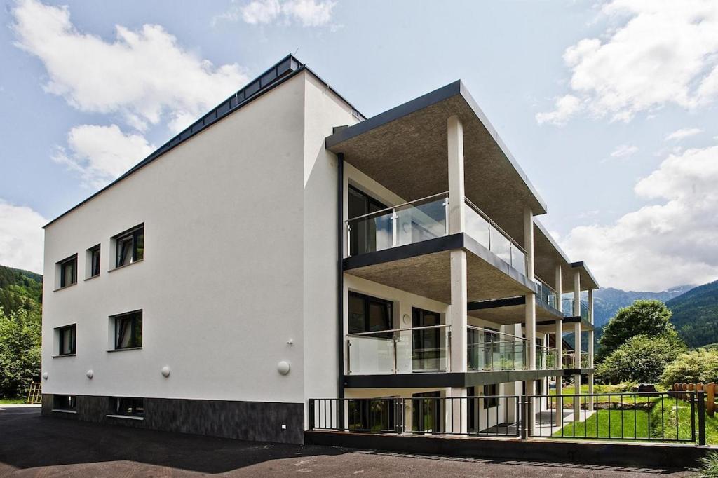 Apartment In Neukirchen With A Carport Neukirchen am Großvenediger Exterior foto